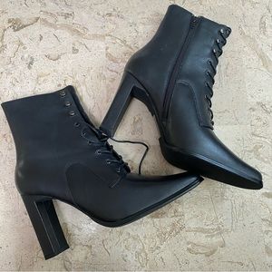 Vintage Black Leather Boots High Heel Zipper Lace up Size 9M New Port Easy Style